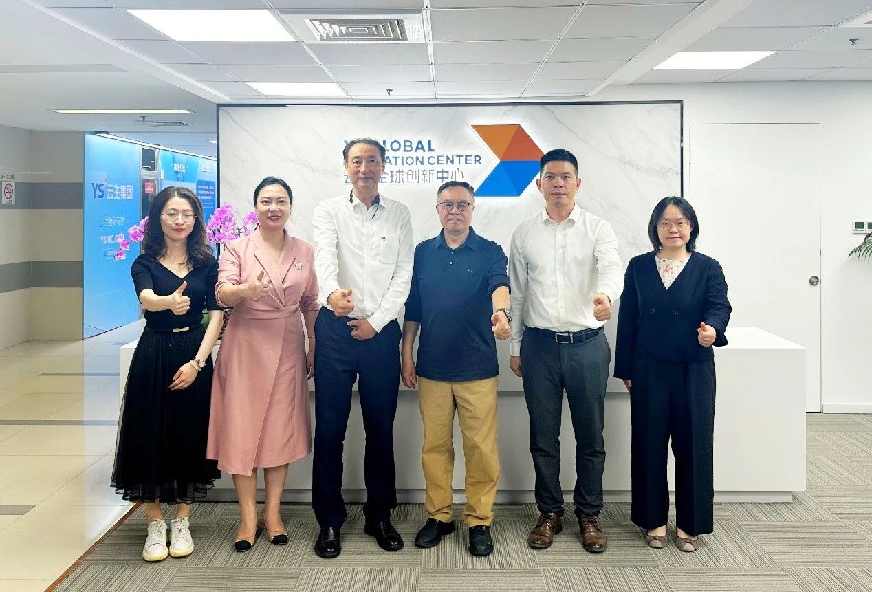 重庆市人才研究和人力资源服务协会副会长兼秘书长程卫民一行莅临韵嘉全球创新中心考察学习